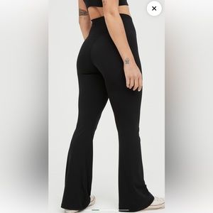 *Like New* Aerie High-waisted Flared Leggings